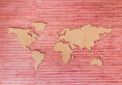 Moving Out: The Expat’s Guide to International Financial Planning